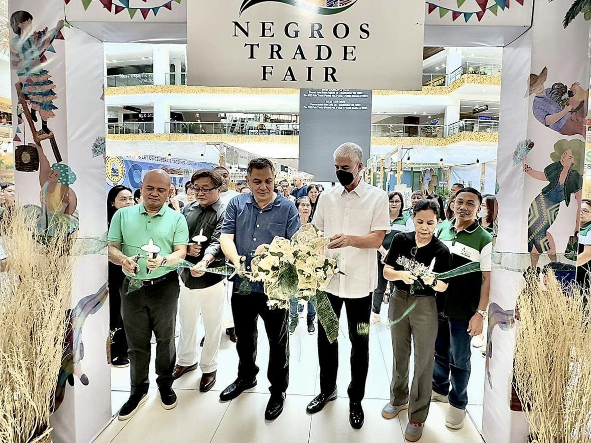 Negros Trade Fair Opening Sales Hit P7 2M Diaz Says Digicast Negros