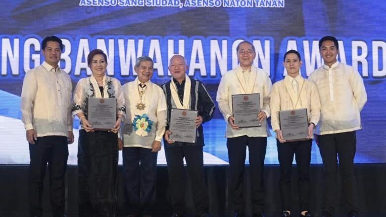 Four outstanding Bacolodnons conferred Banwahanon Awards